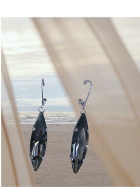 ART DECO STYLE BLACK DIAMOND CRYSTAL EARRINGS (Swarovski Crystal)